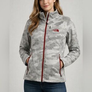 The North Face Camo Fleece Jacket Size Large EUC Full Zip| hiking layer| winter|
